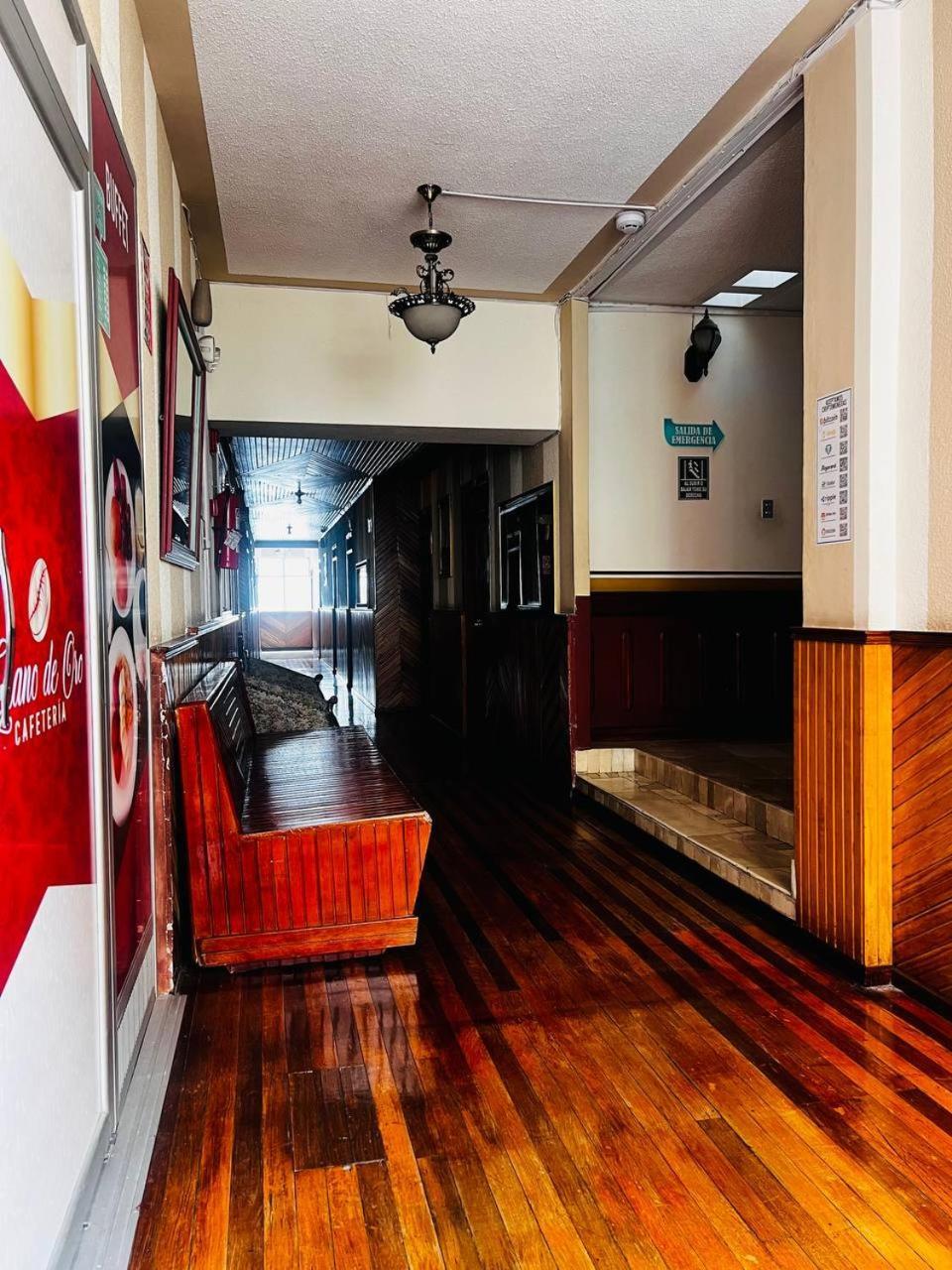 Hotel Metropolitano Loja Exterior photo
