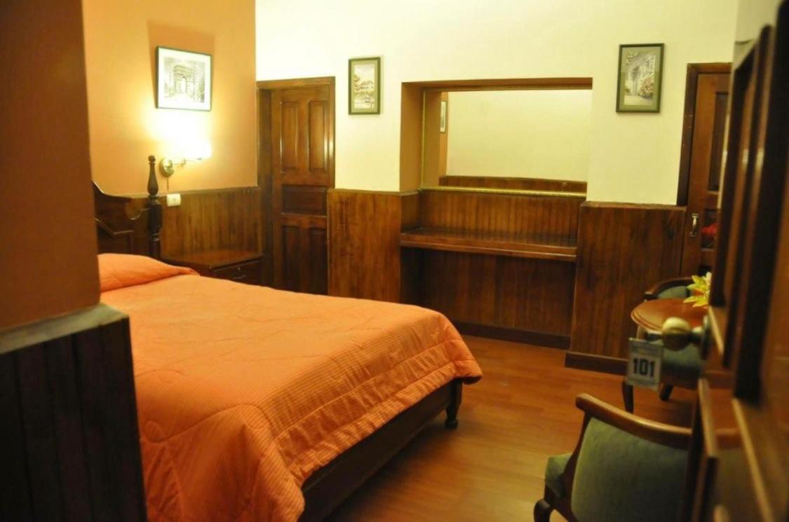 Hotel Metropolitano Loja Exterior photo